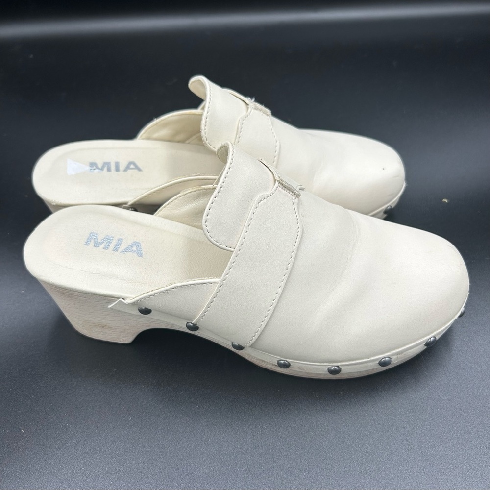 MIA Cream Clogs Sz 6.5 - Picture 4 of 9